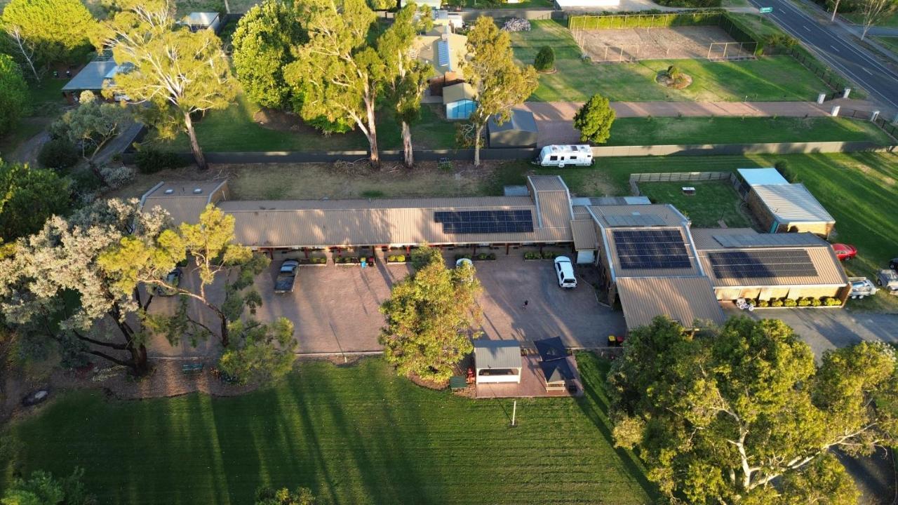 Tatura Country Motel Exterior photo